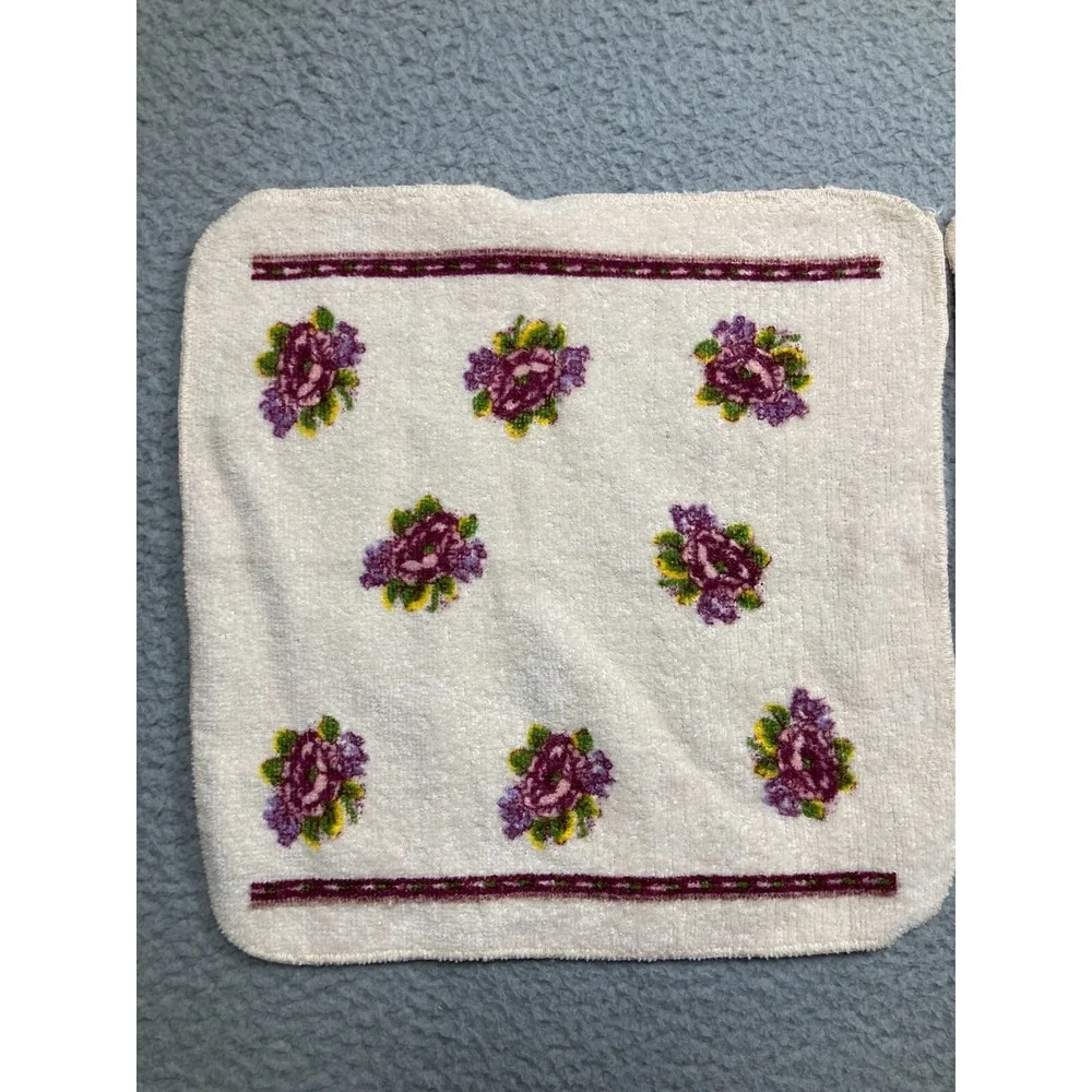 Vintage Cannon Bath Wash Cloths Beige Purple Floral 11‎ Inch Squares Lot of 2